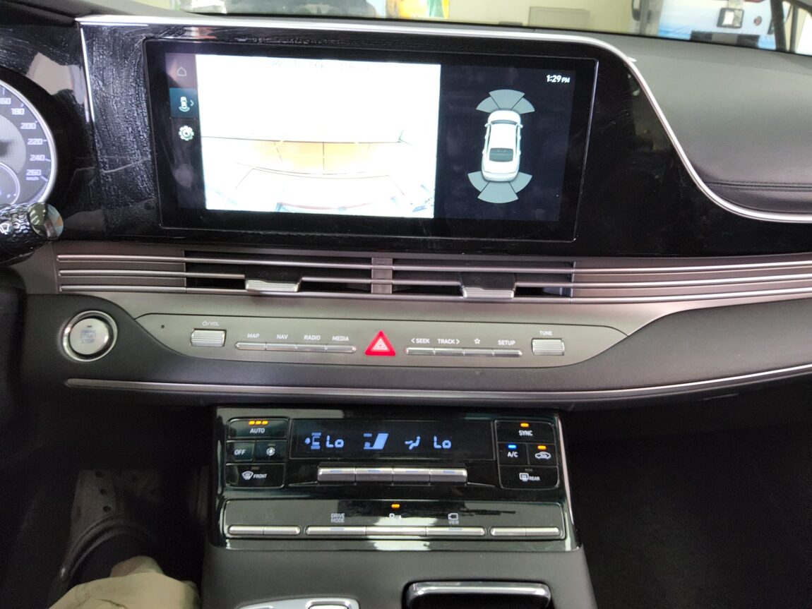 HYUNDAI THE NEW GRANDEUR IG LPi 3.0 RENTAL CAR MODERN 2022 - zdjęcie 18