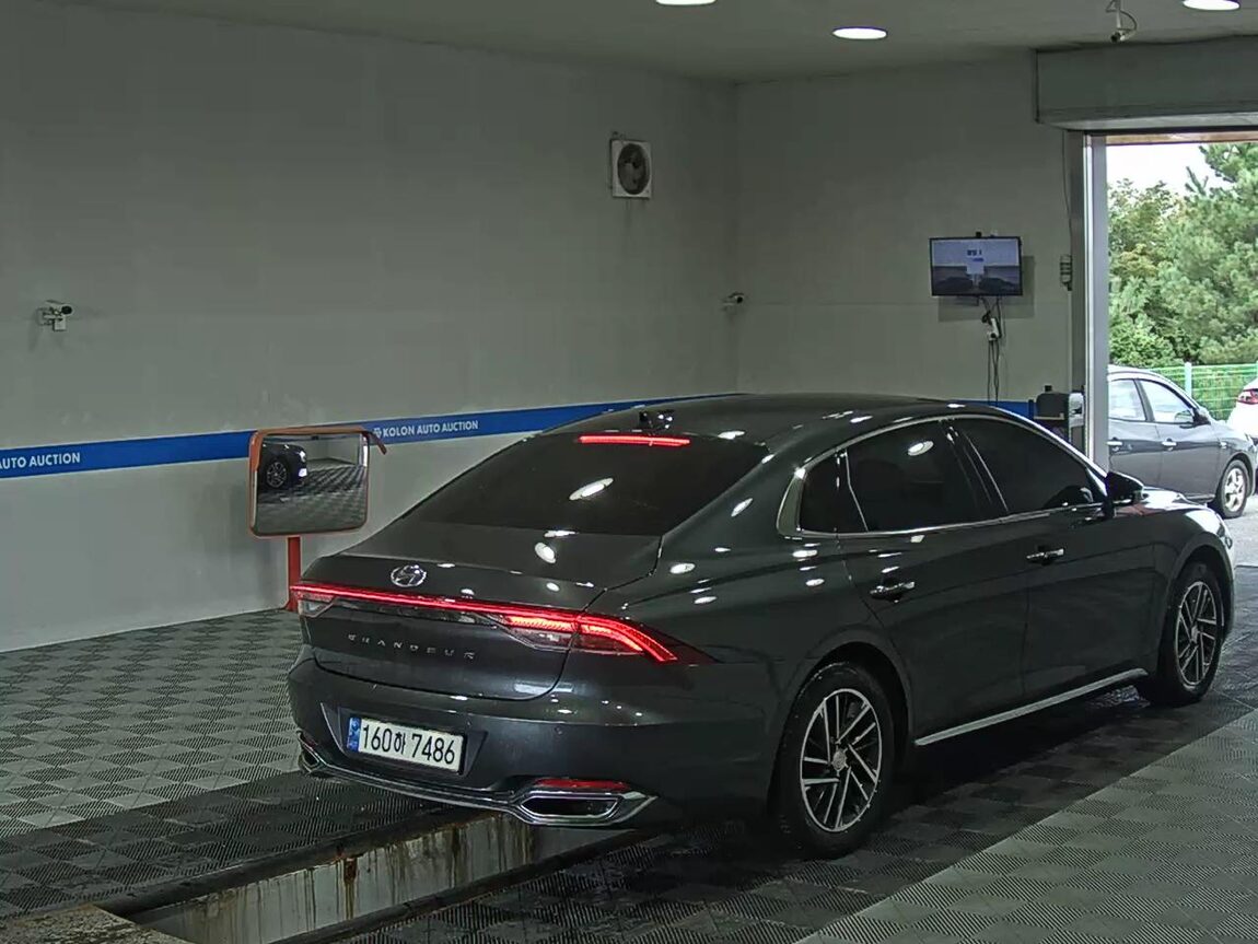 HYUNDAI THE NEW GRANDEUR IG LPi 3.0 RENTAL CAR MODERN 2022 - zdjęcie 5