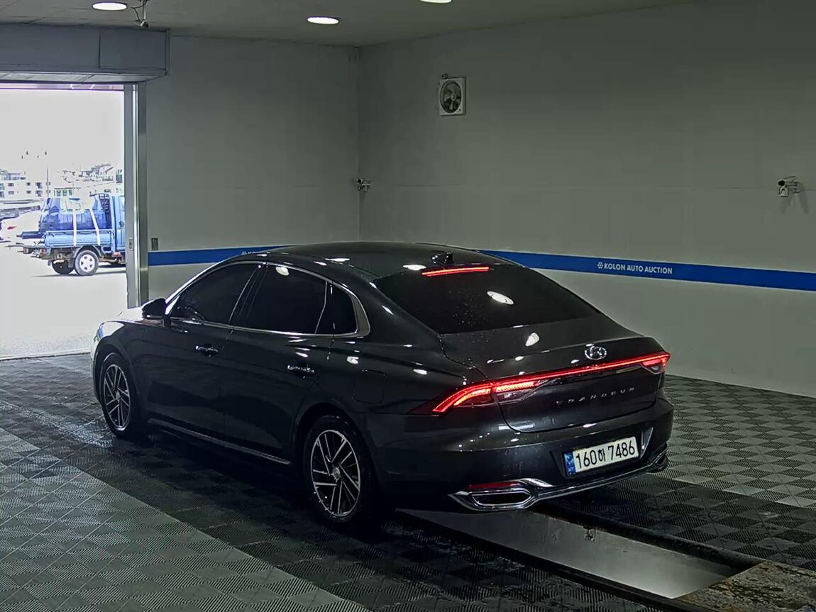 HYUNDAI THE NEW GRANDEUR IG LPi 3.0 RENTAL CAR MODERN 2022 - zdjęcie 6