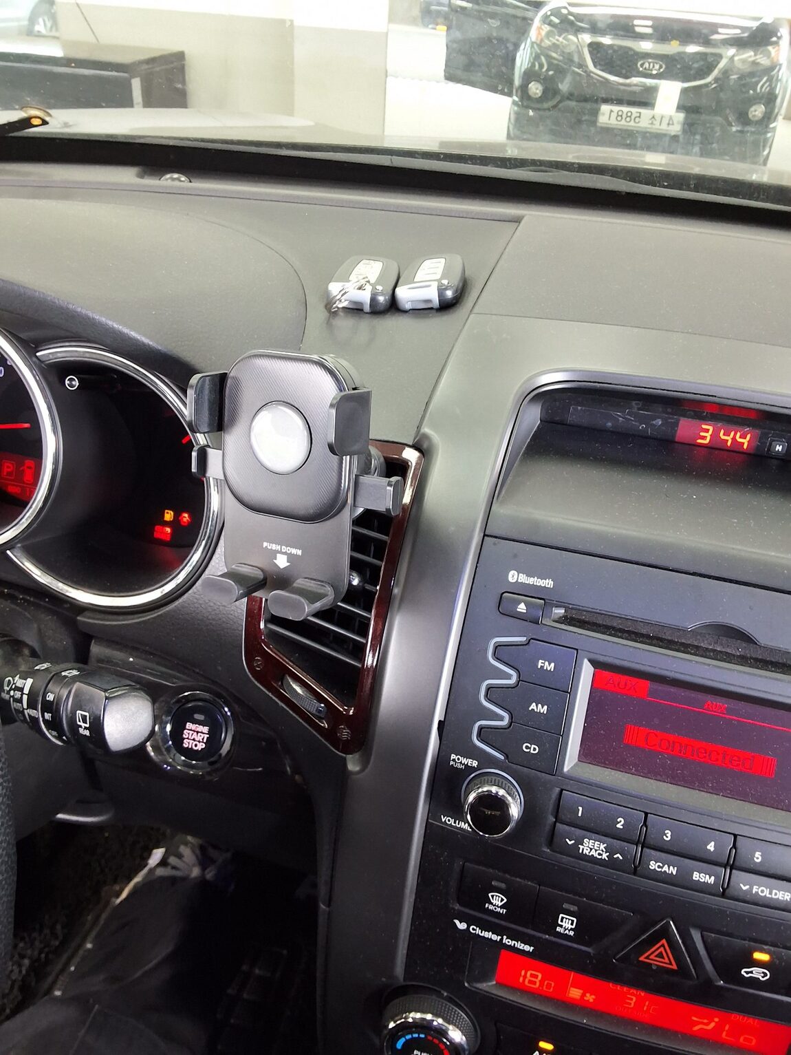 KIA SORENTO R DIESEL 2.0 2WD TLX LUXURY MODEL 2011 - zdjęcie 17