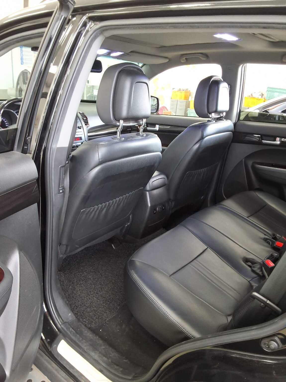 KIA SORENTO R DIESEL 2.0 2WD TLX LUXURY MODEL 2011 - zdjęcie 12