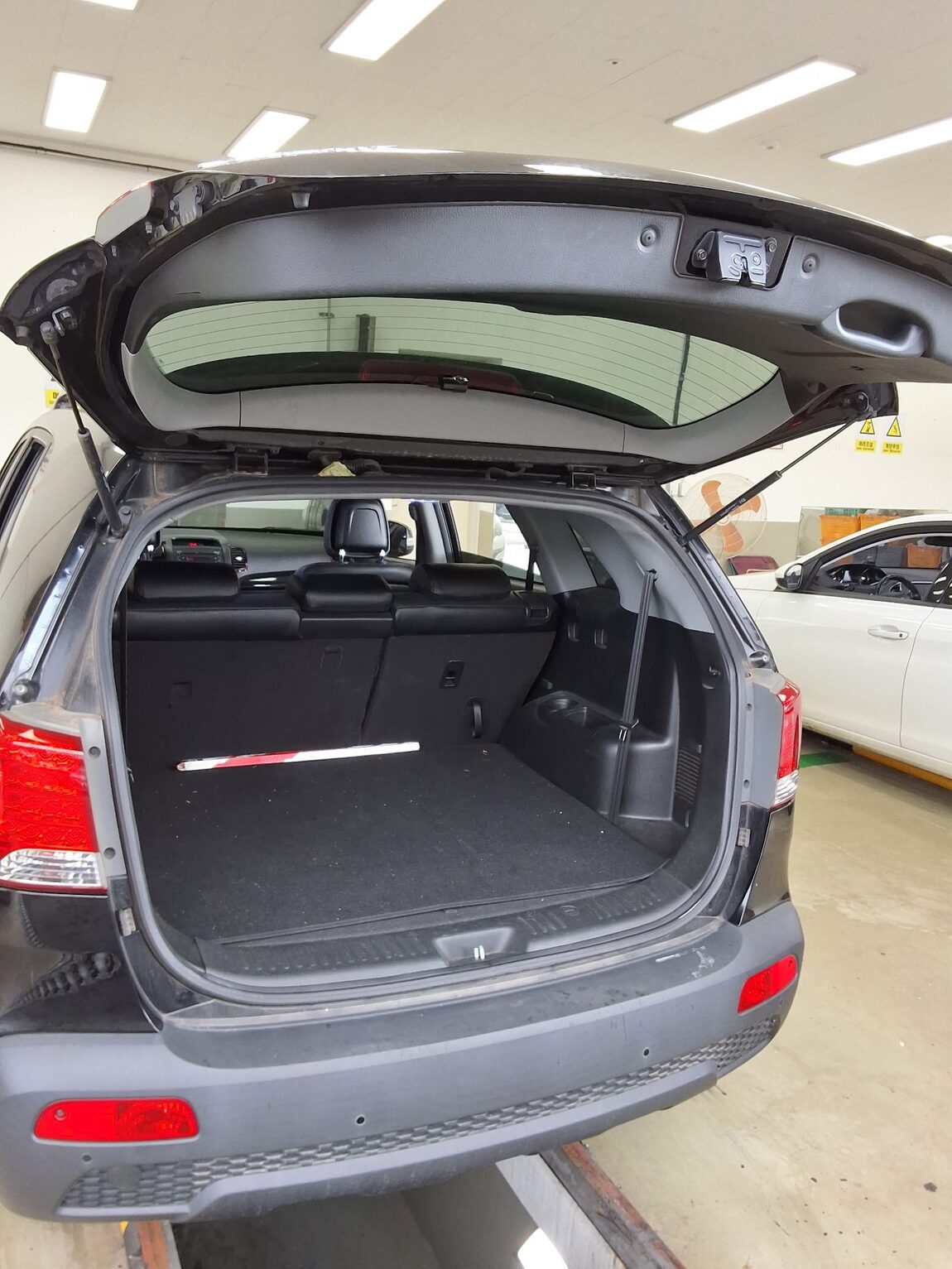 KIA SORENTO R DIESEL 2.0 2WD TLX LUXURY MODEL 2011 - zdjęcie 15
