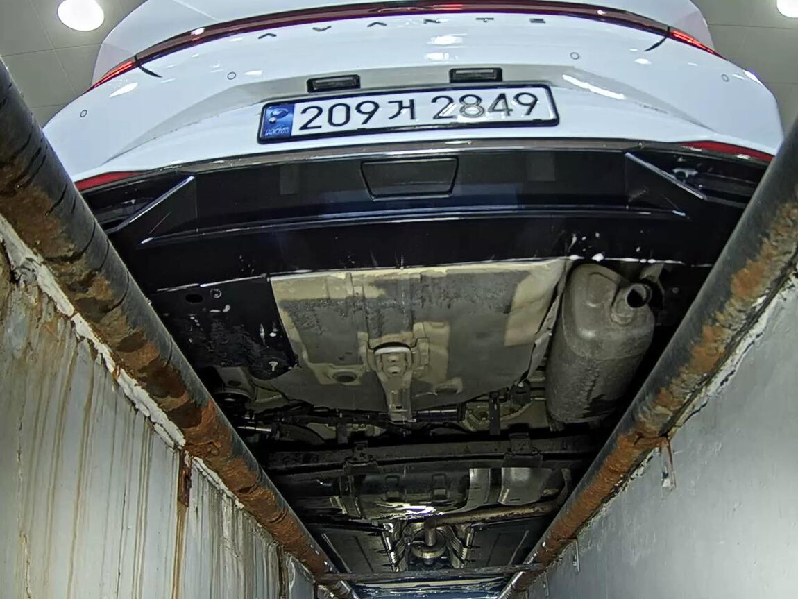 HYUNDAI AVANTE (CN7) 1.6 GASOLINE SMART 2021 - zdjęcie 8