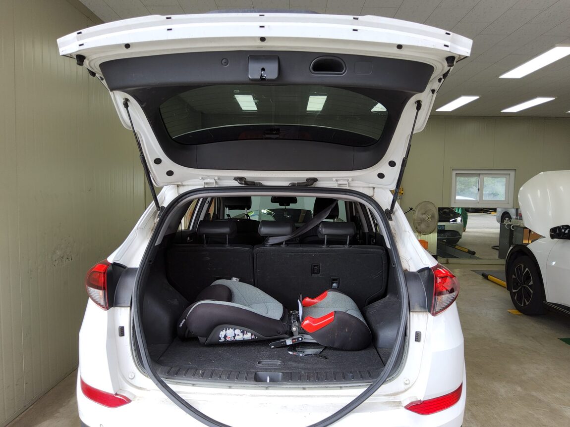 HYUNDAI ALL NEW TUCSON DIESEL 1.7 2WD MODERN FEVER 2017 - zdjęcie 15