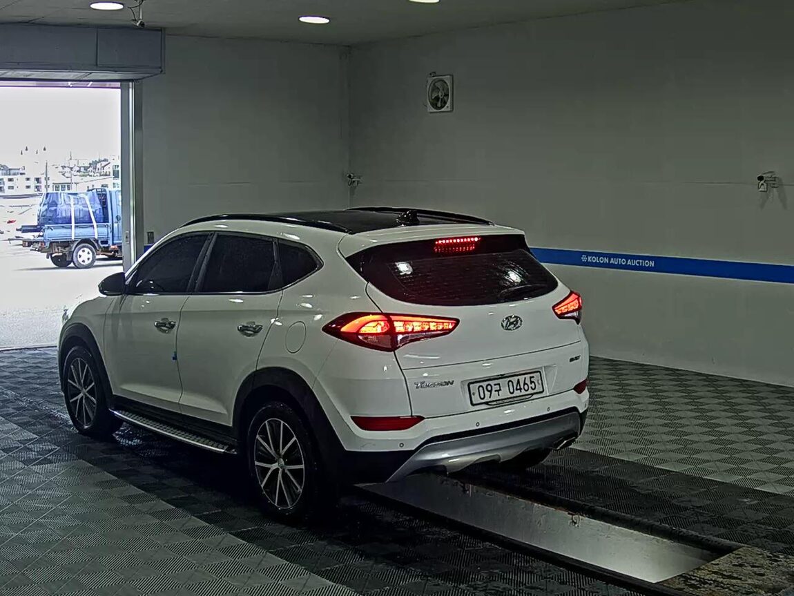HYUNDAI ALL NEW TUCSON DIESEL 1.7 2WD MODERN FEVER 2017 - zdjęcie 6
