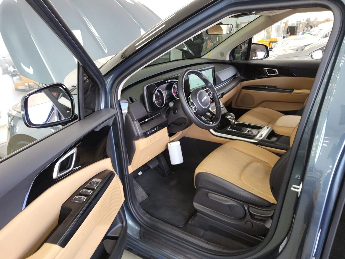 KIA NEW CARNIVAL (KA4) 9-SEATER GASOLINE PRESTIGE 2023 - zdjęcie 10