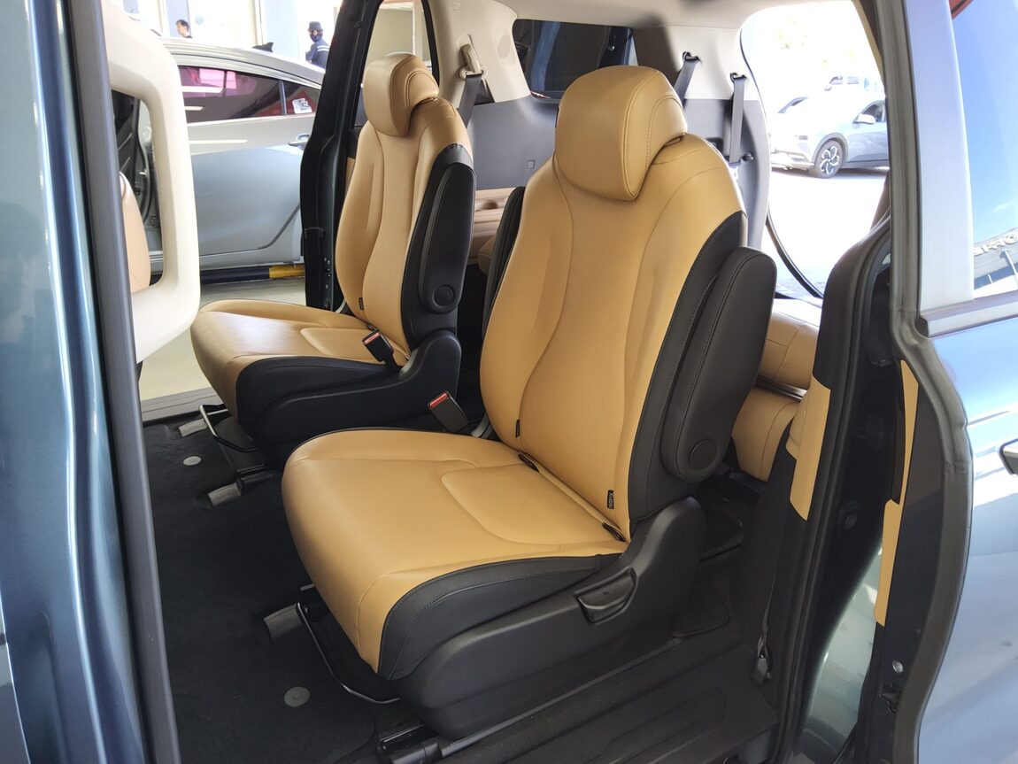 KIA NEW CARNIVAL (KA4) 9-SEATER GASOLINE PRESTIGE 2023 - zdjęcie 12