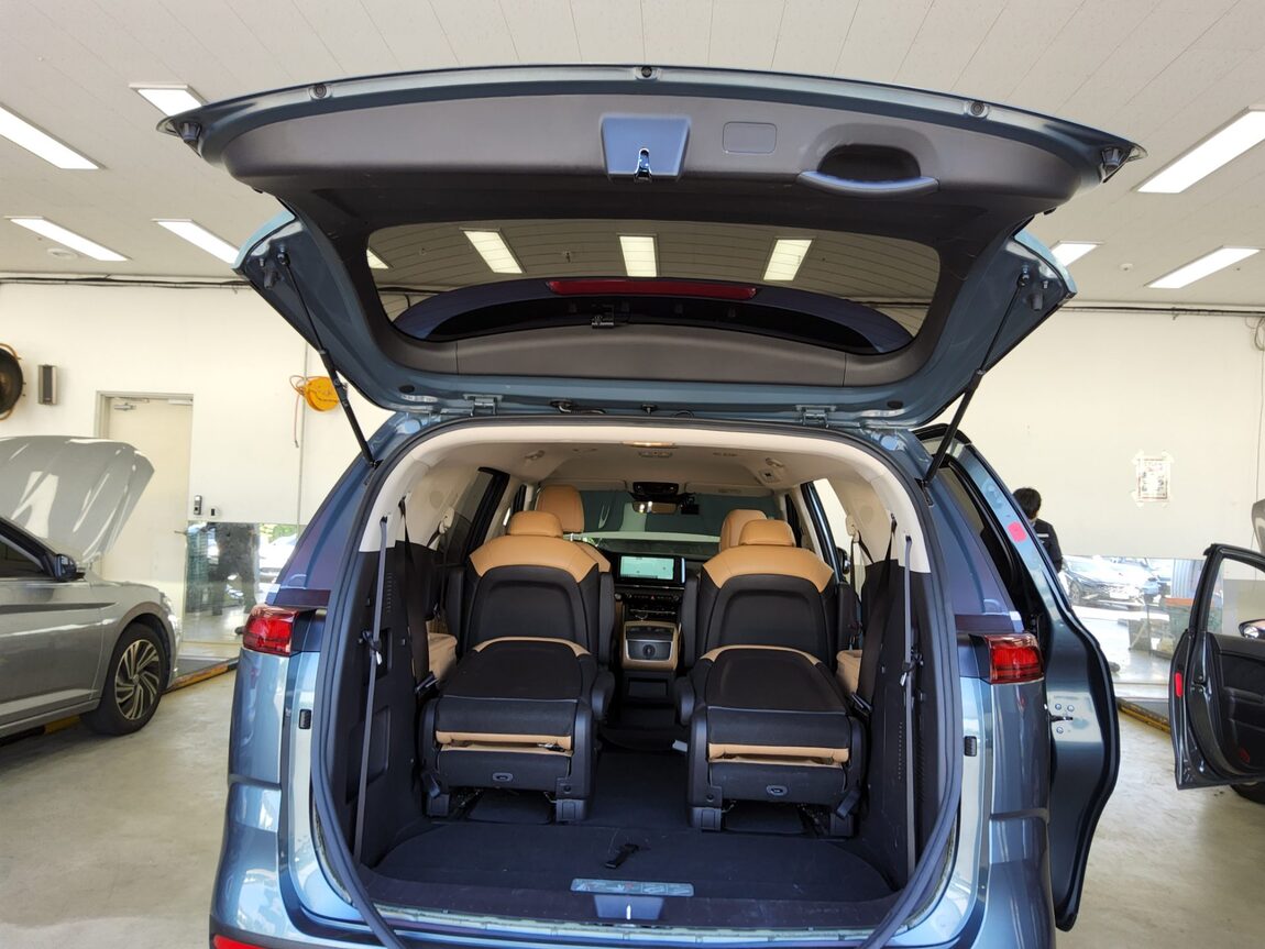 KIA NEW CARNIVAL (KA4) 9-SEATER GASOLINE PRESTIGE 2023 - zdjęcie 15