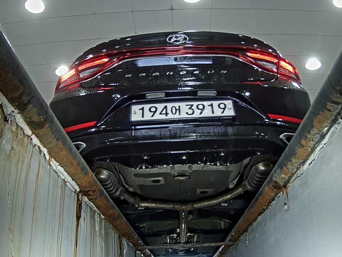 HYUNDAI GRANDEUR IG 3.0 GDi MODERN BASIC RENTAL CAR 2019 - zdjęcie 8