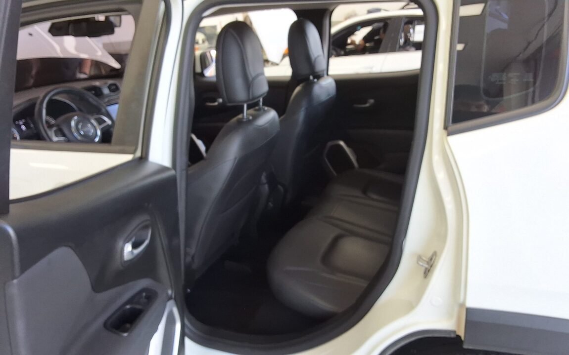 JEEP RENEGADE 2.4 GASOLINE LONGITUDE HIGH 2018 - zdjęcie 12
