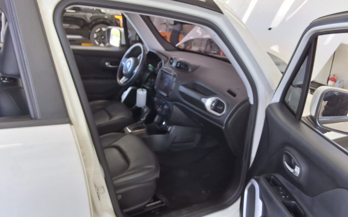 JEEP RENEGADE 2.4 GASOLINE LONGITUDE HIGH 2018 - zdjęcie 14
