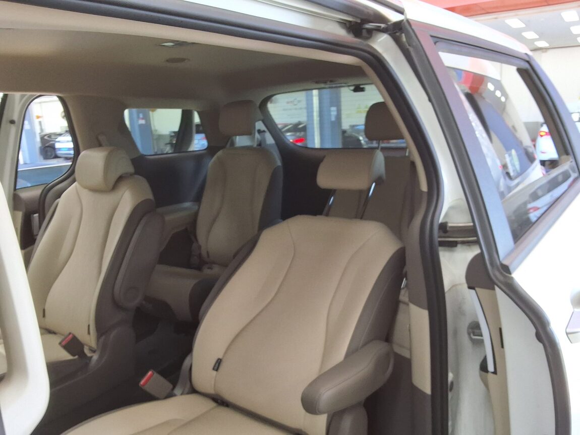 KIA NEW CARNIVAL (KA4) 9-SEATER DIESEL PRESTIGE 2022 - zdjęcie 13