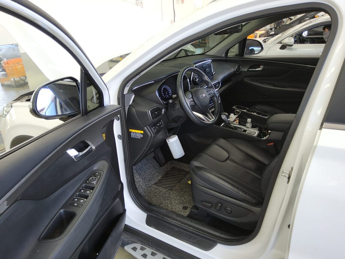 HYUNDAI SANTA FE (TM) 2.0T GDi 2WD EXCLUSIVE 2020 - zdjęcie 10