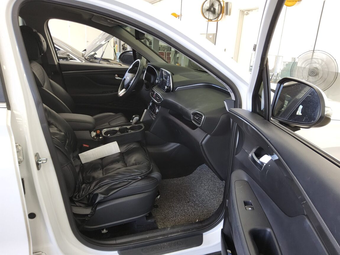 HYUNDAI SANTA FE (TM) 2.0T GDi 2WD EXCLUSIVE 2020 - zdjęcie 14