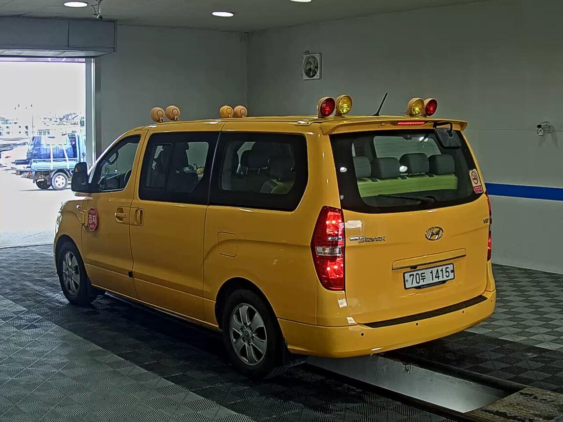 HYUNDAI THE NEW GRAND STAREX CHILDREN'S BUS 15-SEATER DIESEL 2019 - zdjęcie 6