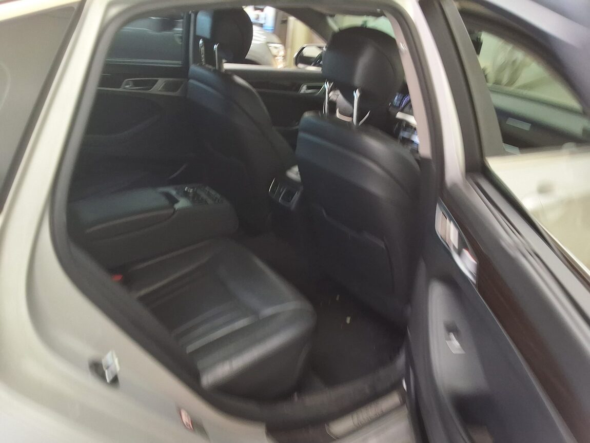 GENESIS G80 3.3 GDi PREMIUM LUXURY 2018 - zdjęcie 14