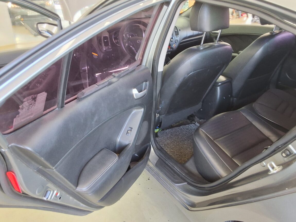 KIA THE NEW K3 1.6 GDI TRENDY 2016 - zdjęcie 12