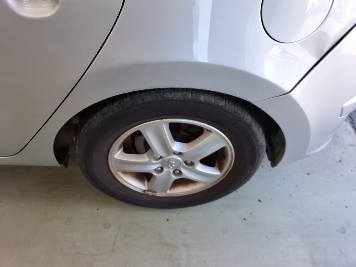 HYUNDAI i30 1.6 VVT DELUXE 2010 - zdjęcie 22