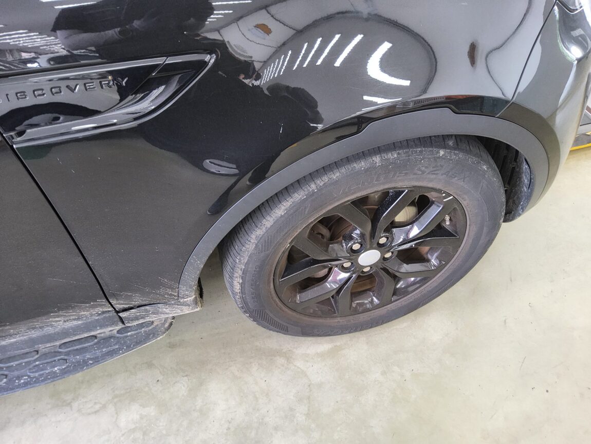 LAND ROVER DISCOVERY 5 2.0 SD4 SE 2018 - zdjęcie 23