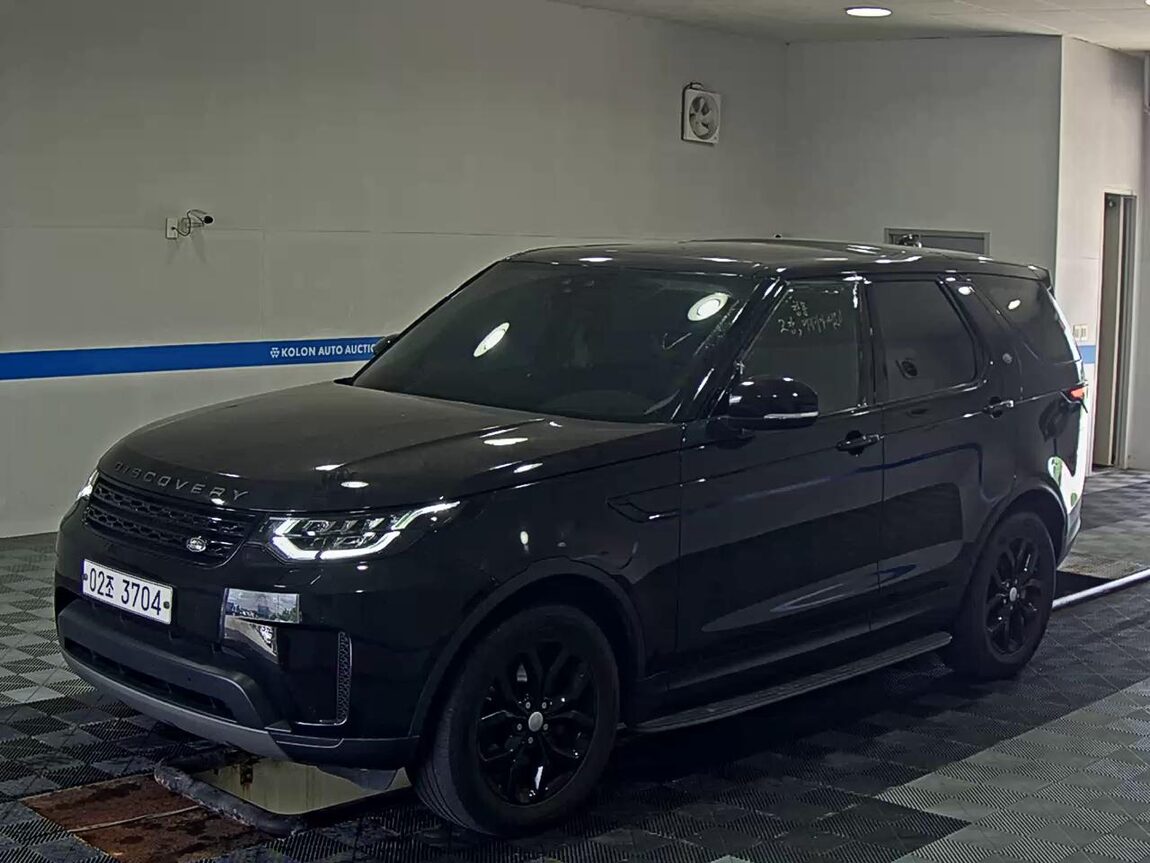 LAND ROVER DISCOVERY 5 2.0 SD4 SE 2018 - zdjęcie 2
