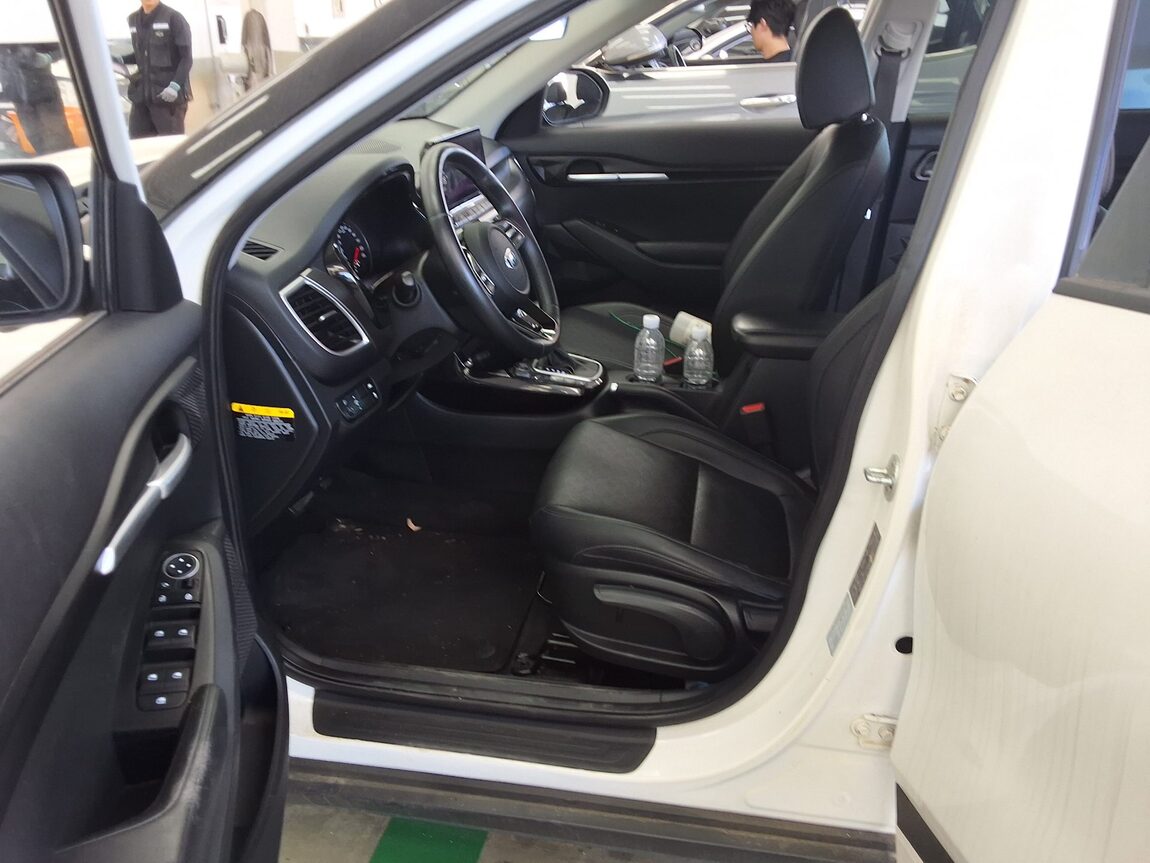 KIA SELTOS 1.6 GASOLINE 2WD PRESTIGE 2020 - zdjęcie 10