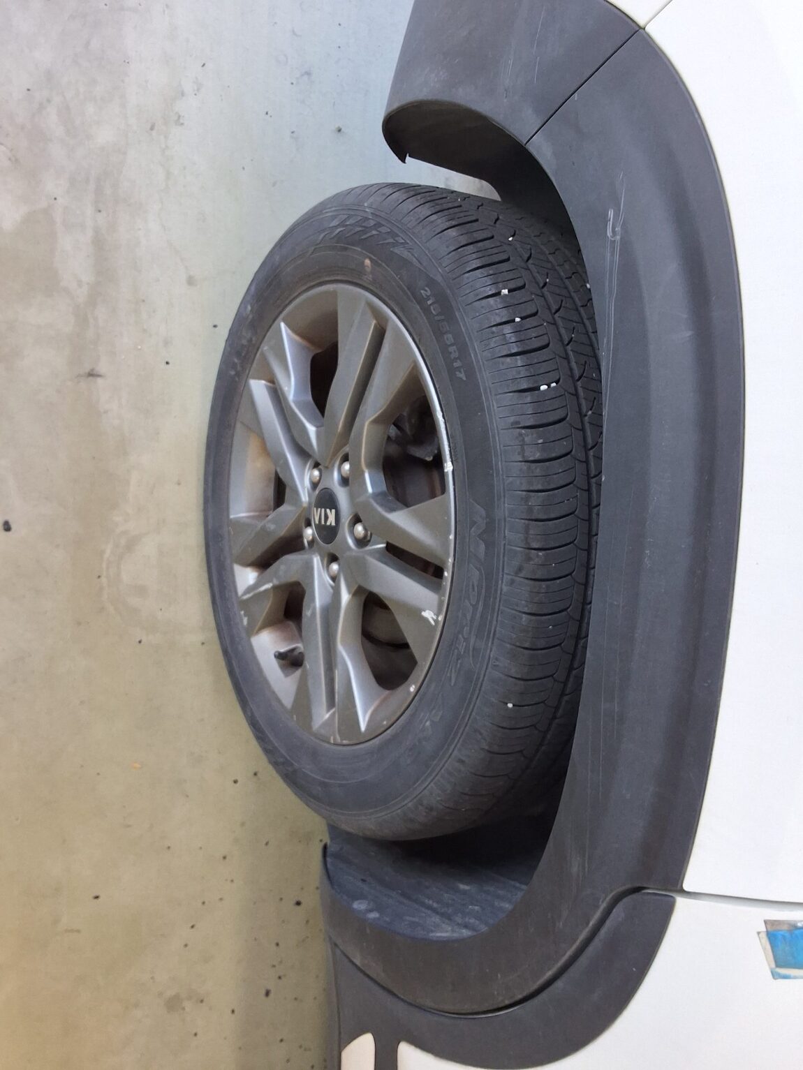 KIA SELTOS 1.6 GASOLINE 2WD PRESTIGE 2020 - zdjęcie 22