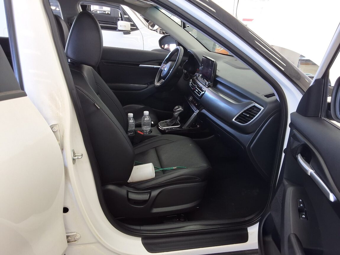 KIA SELTOS 1.6 GASOLINE 2WD PRESTIGE 2020 - zdjęcie 14