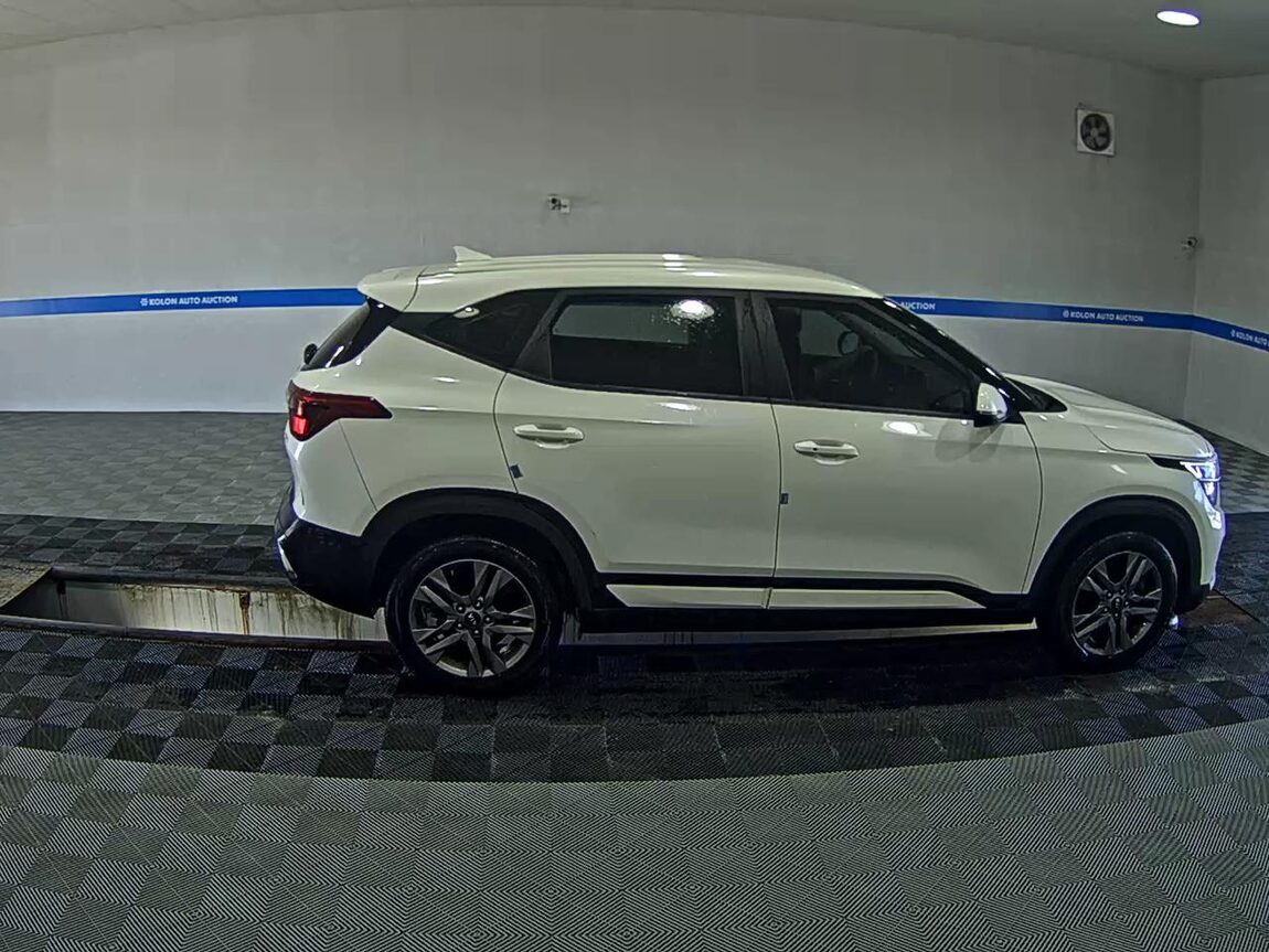 KIA SELTOS 1.6 GASOLINE 2WD PRESTIGE 2020 - zdjęcie 4