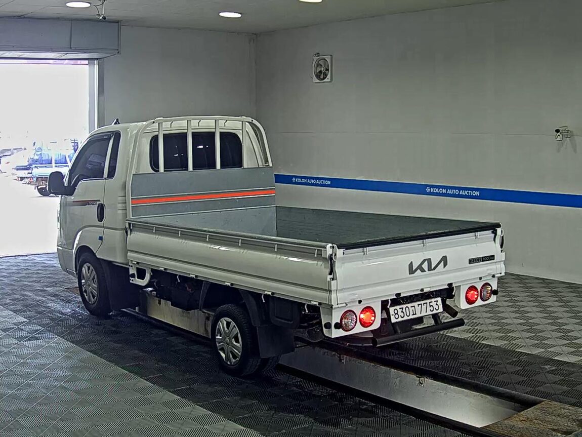 KIA THE NEW BONGO III CARGO BUILT-IN BOX TRUCK LPI PLUS MODEL 2024 - zdjęcie 6