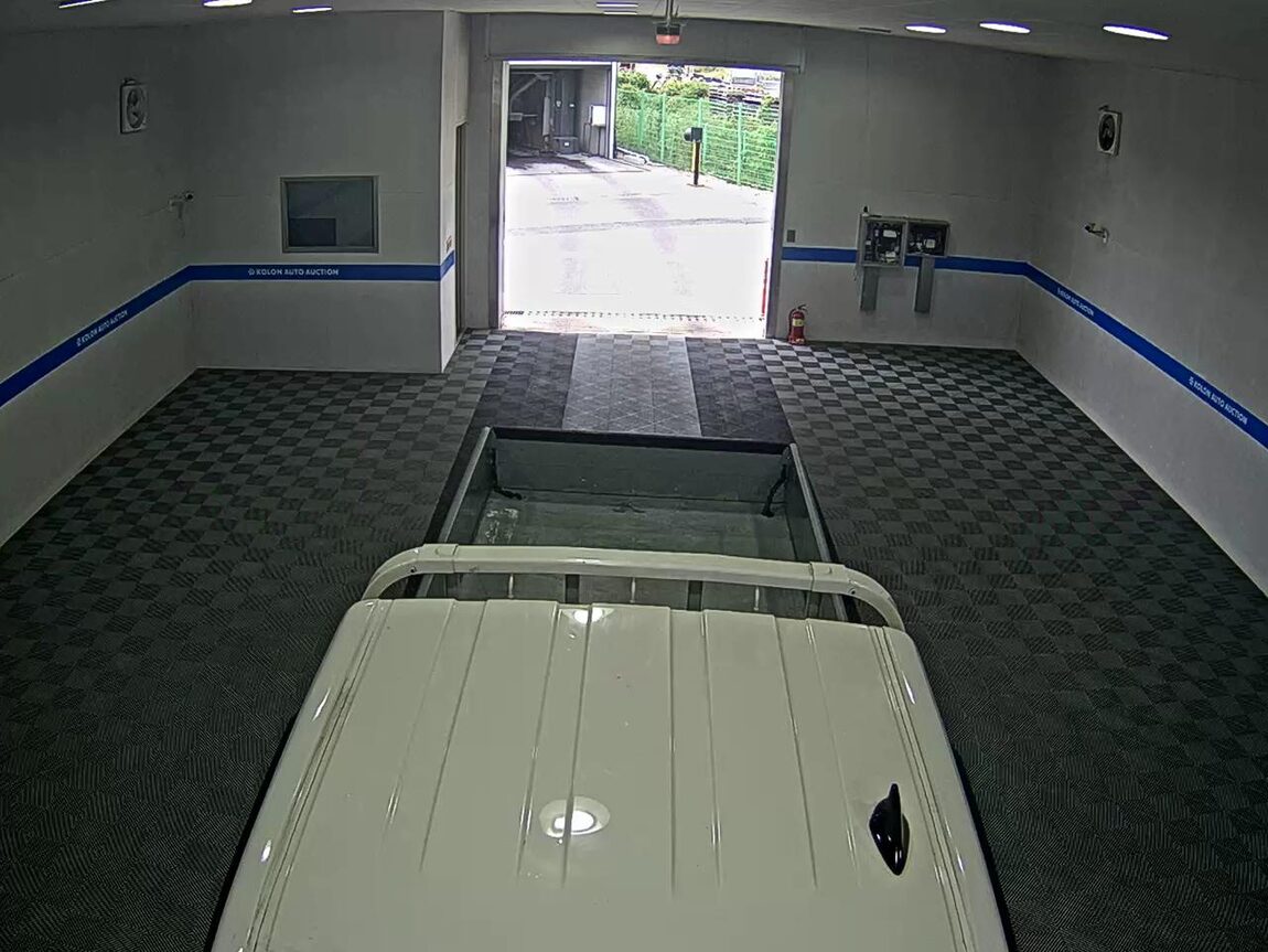 KIA THE NEW BONGO III CARGO BUILT-IN BOX TRUCK LPI PLUS MODEL 2024 - zdjęcie 7