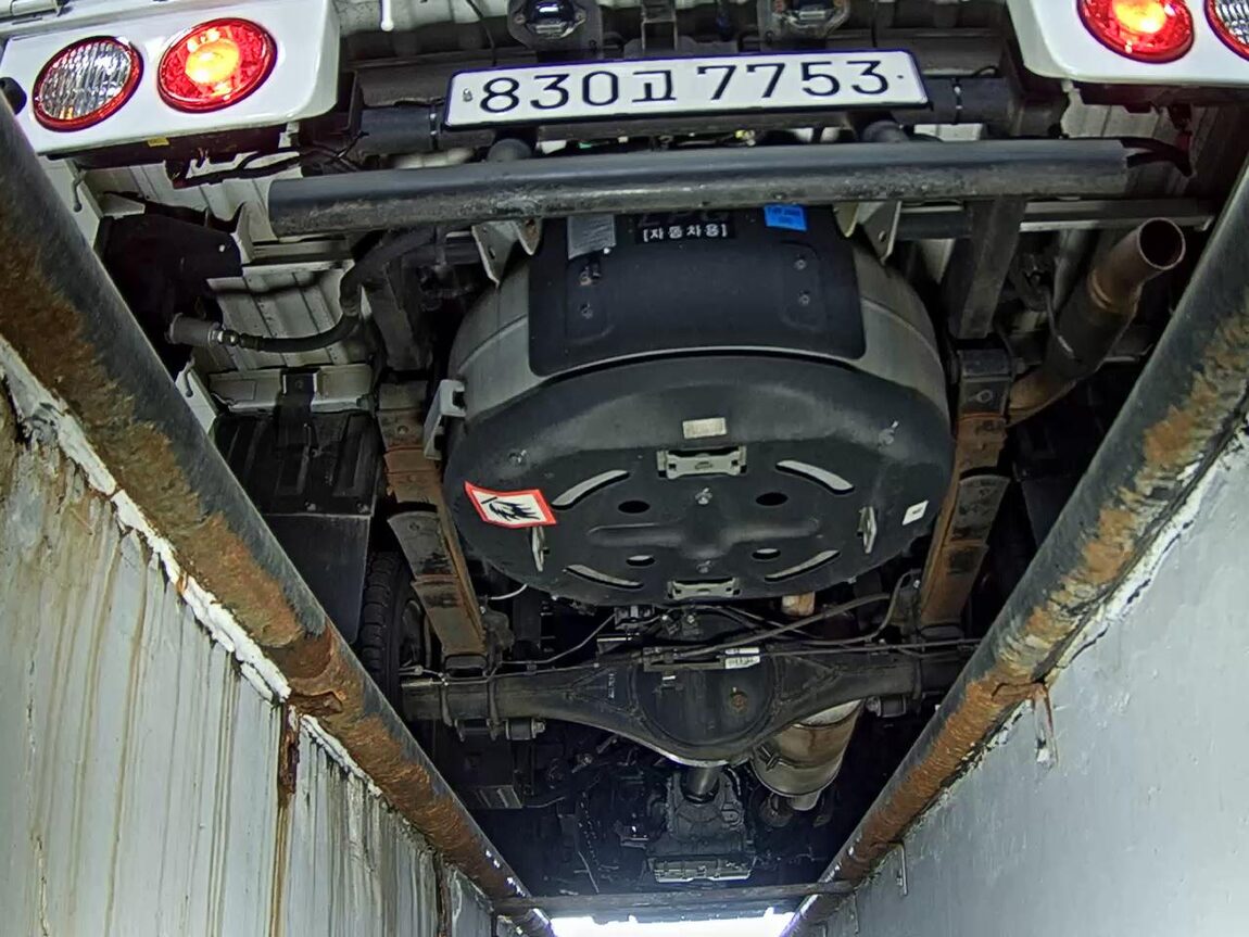 KIA THE NEW BONGO III CARGO BUILT-IN BOX TRUCK LPI PLUS MODEL 2024 - zdjęcie 8