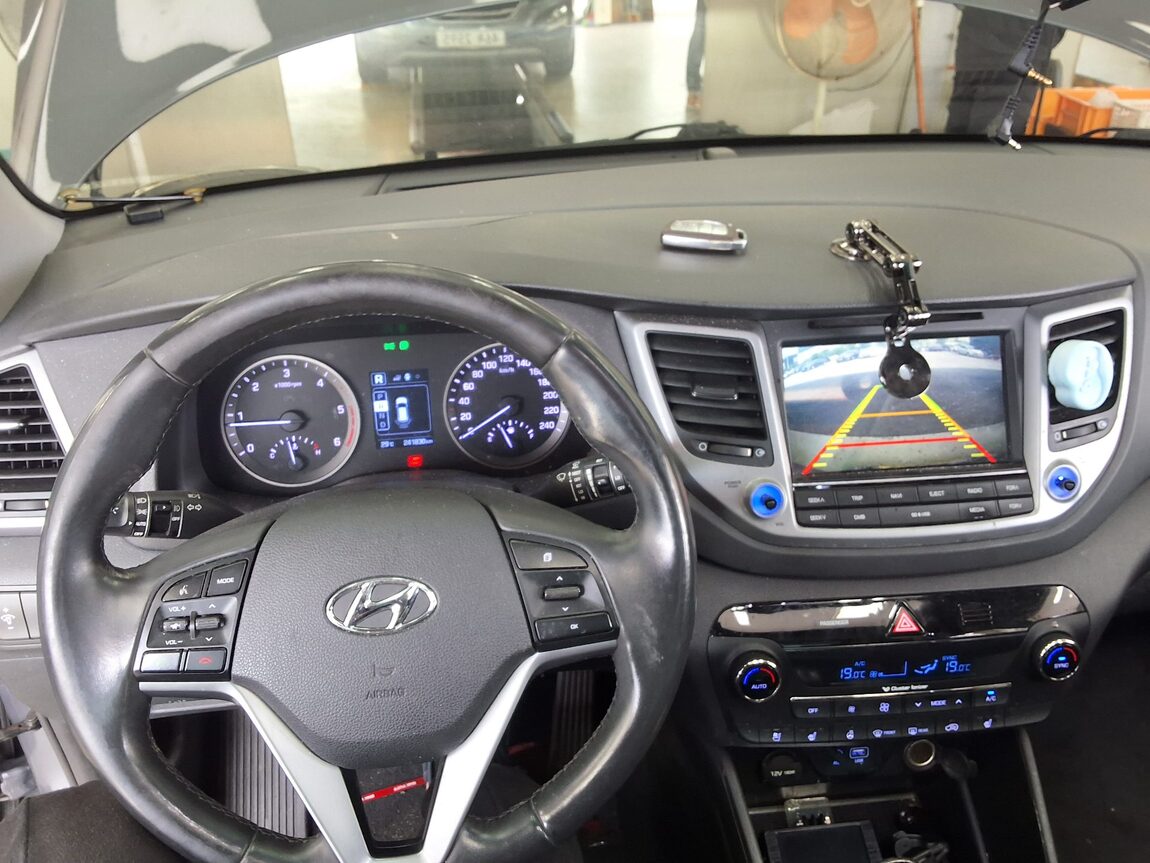 HYUNDAI ALL NEW TUCSON DIESEL R2.0 2WD MODERN 2016 - zdjęcie 18