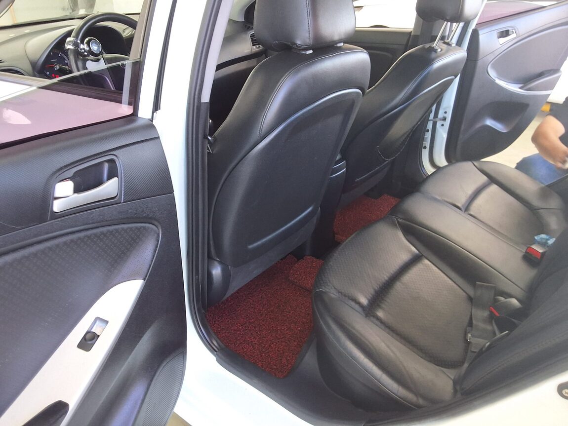 HYUNDAI NEW ACCENT 1.6 VGT LUXURY 2012 - zdjęcie 12