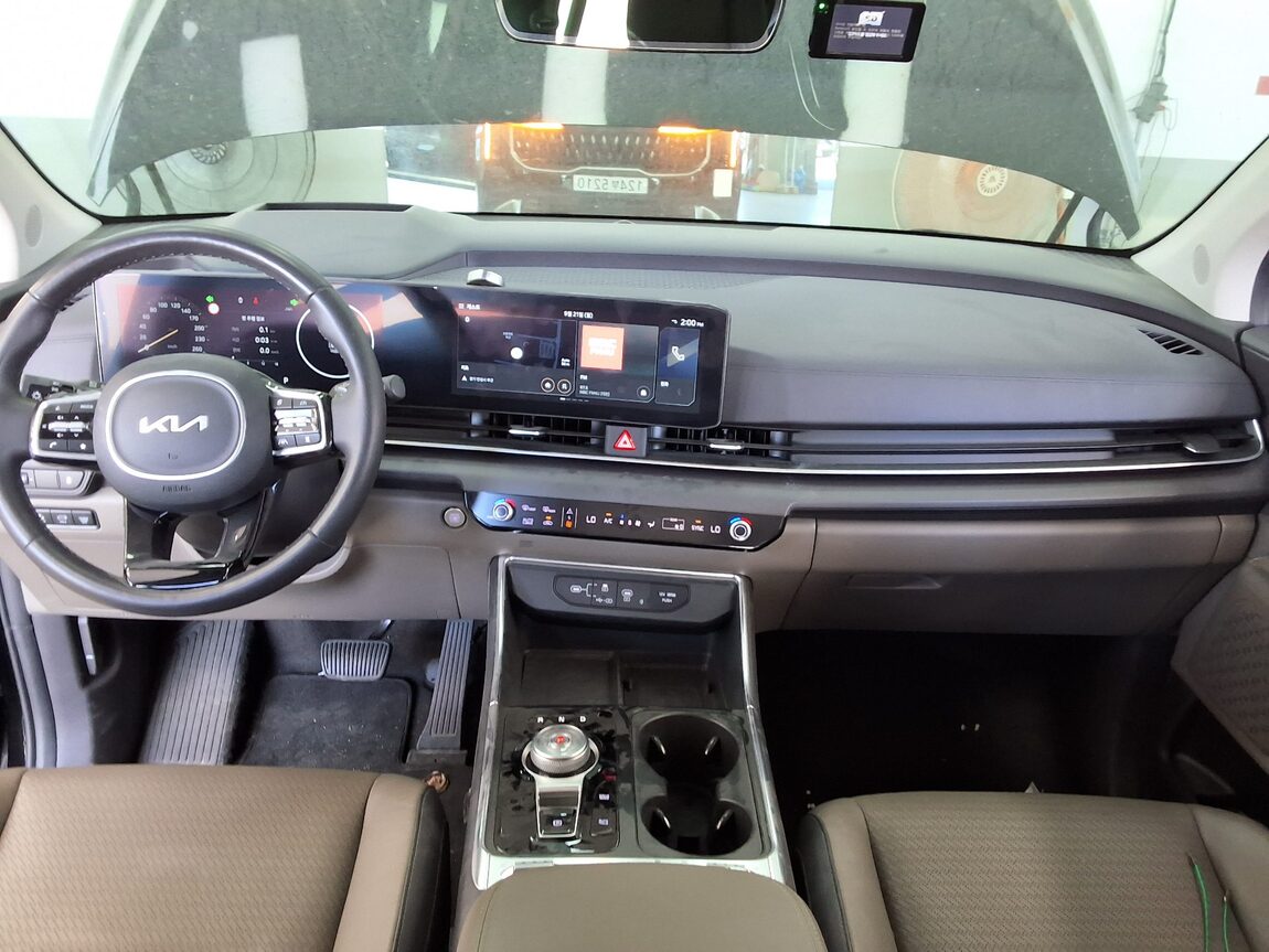 KIA THE NEW CARNIVAL (KA4) 9-SEATER DIESEL NOBLESSE 2024 - zdjęcie 12