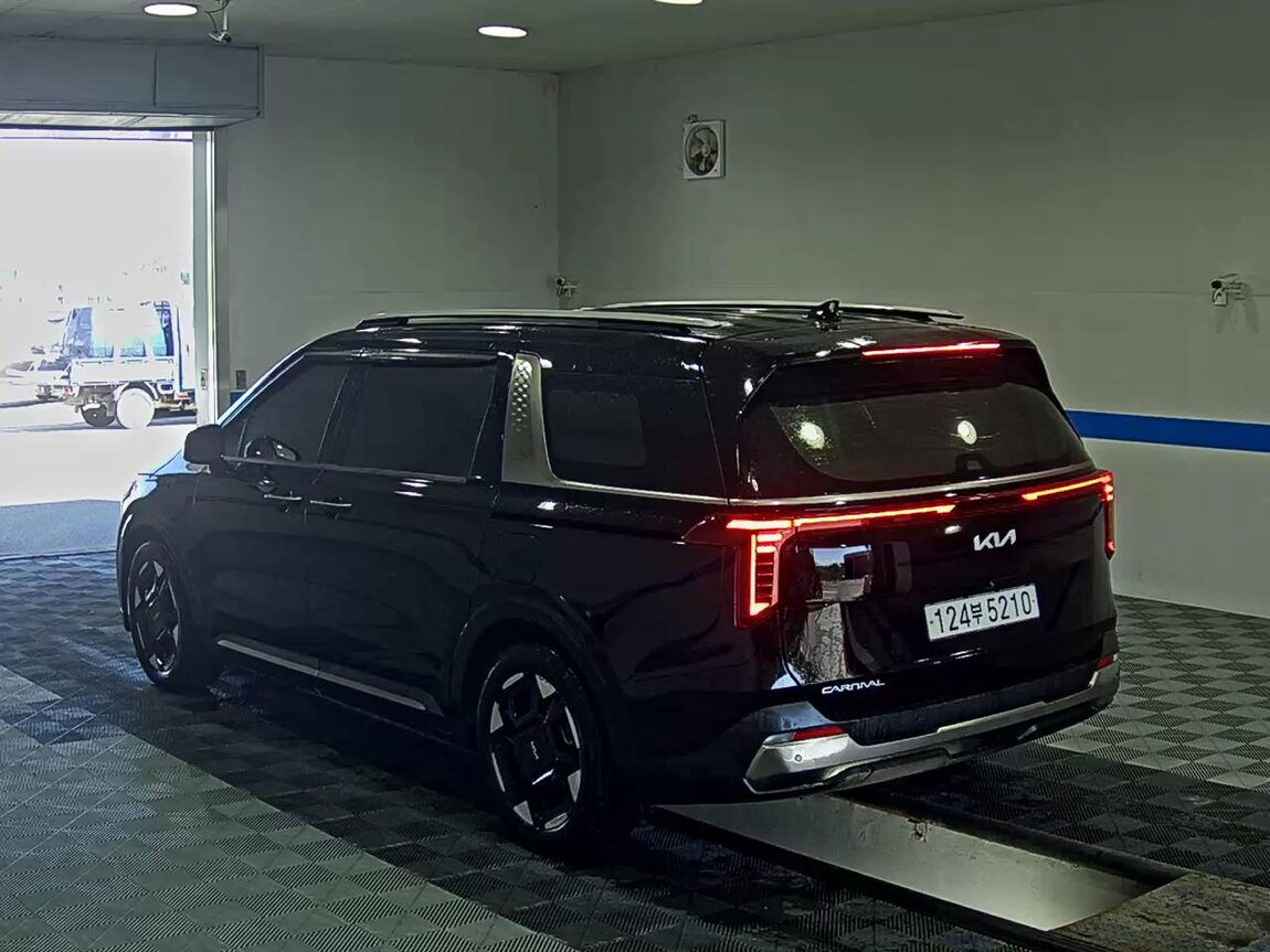 KIA THE NEW CARNIVAL (KA4) 9-SEATER DIESEL NOBLESSE 2024 - zdjęcie 6
