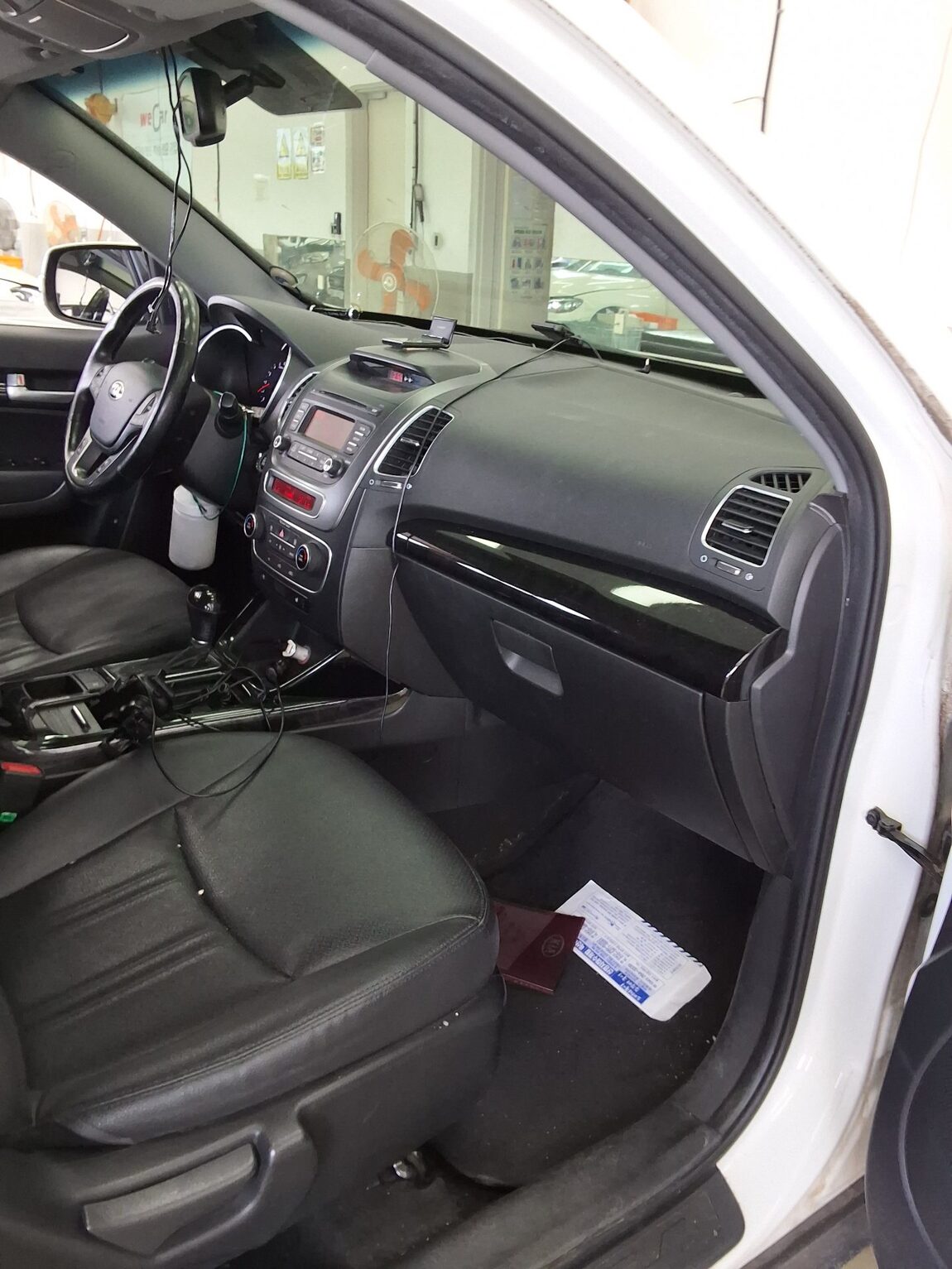 KIA NEW SORENTO R R2.0 2WD TLX 2013 - zdjęcie 14