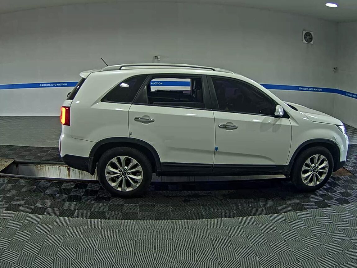 KIA NEW SORENTO R R2.0 2WD TLX 2013 - zdjęcie 4