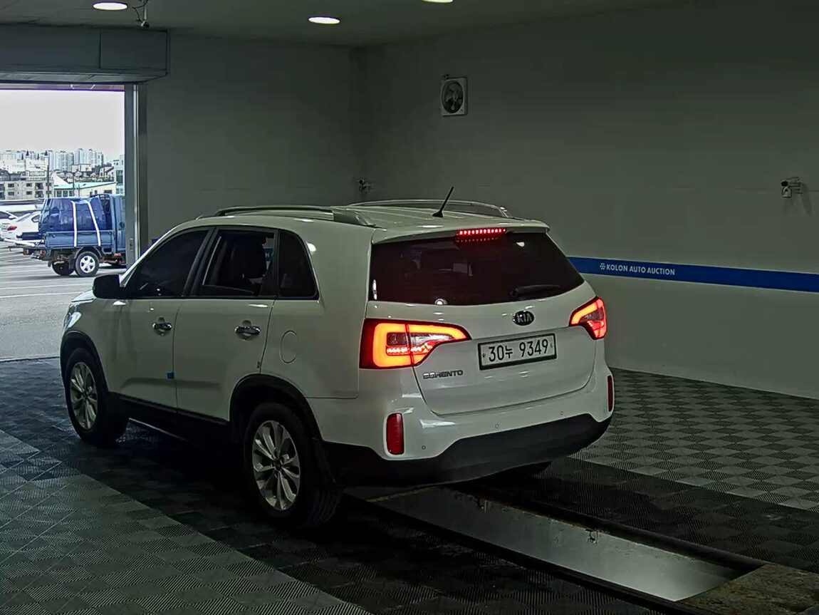 KIA NEW SORENTO R R2.0 2WD TLX 2013 - zdjęcie 6