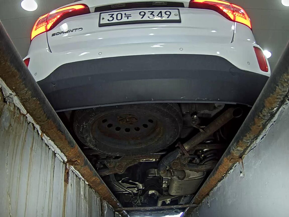 KIA NEW SORENTO R R2.0 2WD TLX 2013 - zdjęcie 8
