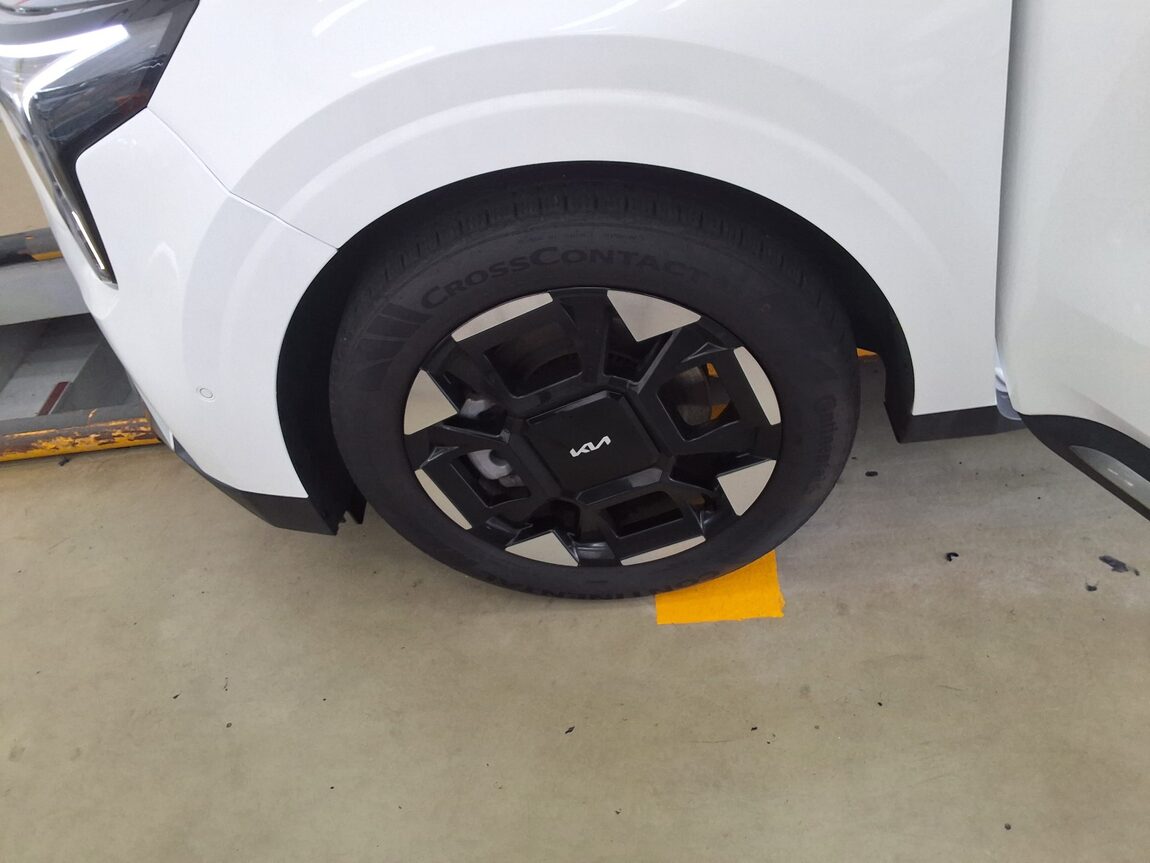 KIA THE NEW CARNIVAL (KA4) 9-SEATER DIESEL SIGNATURE 2024 - zdjęcie 23