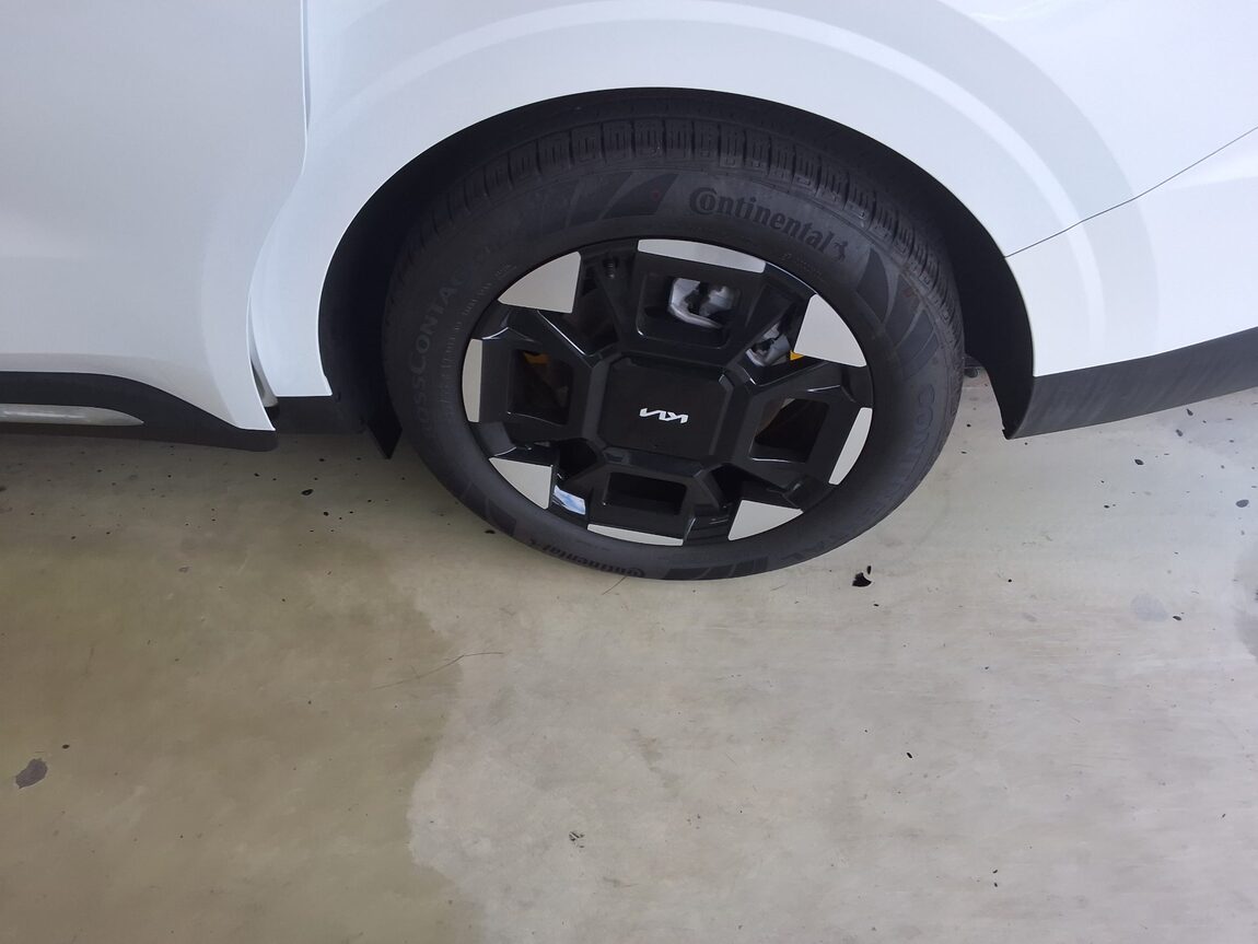 KIA THE NEW CARNIVAL (KA4) 9-SEATER DIESEL SIGNATURE 2024 - zdjęcie 24