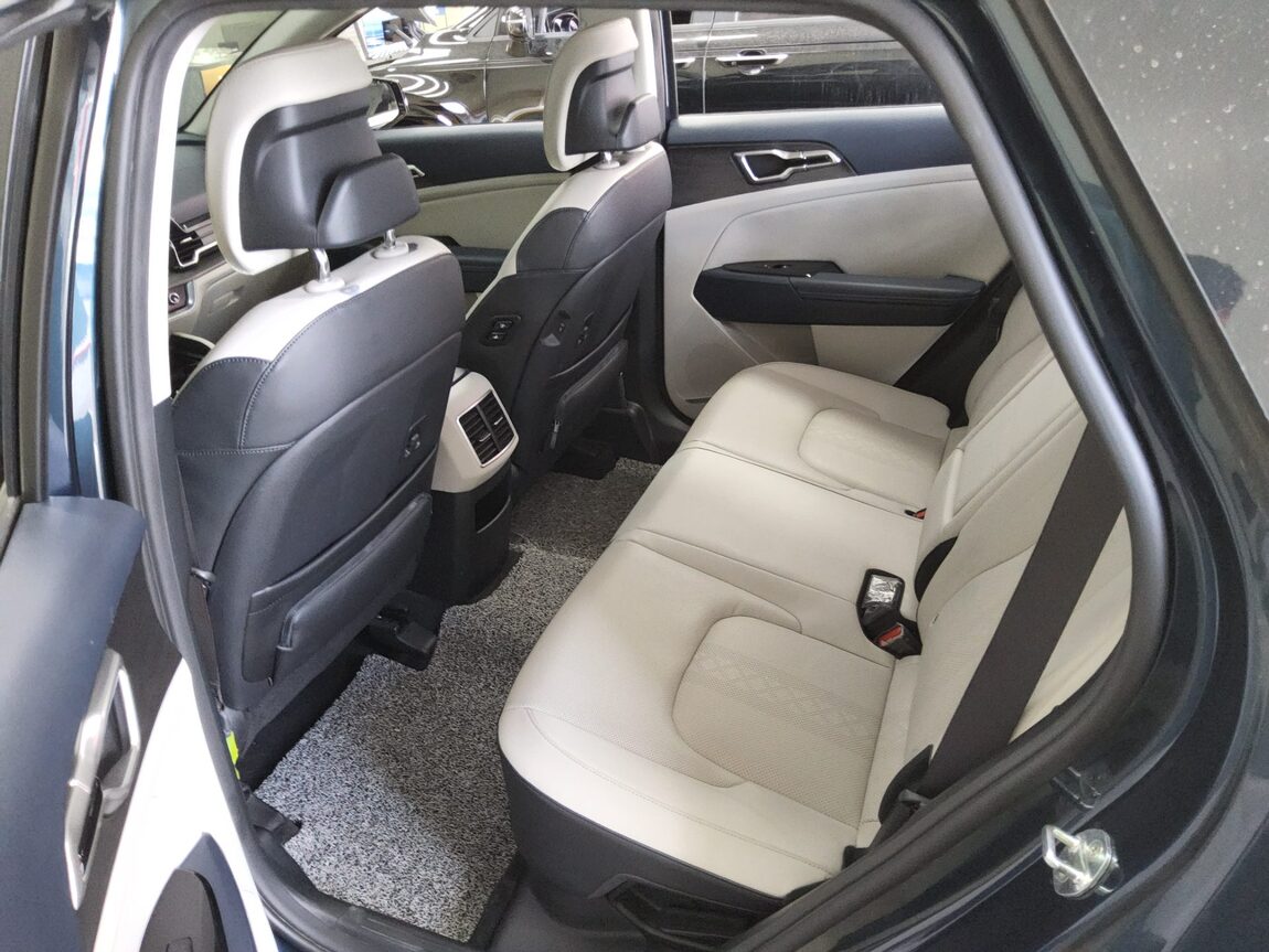 KIA THE ALL NEW SPORTAGE HYBRID 1.6 HEV SIGNATURE 2022 - zdjęcie 12