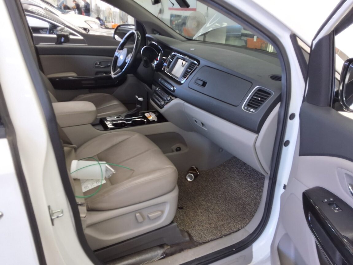 KIA THE NEW CARNIVAL 9-SEATER DIESEL NOBLESSE SPECIAL 2019 - zdjęcie 14
