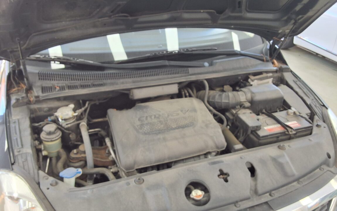 KIA CARNIVAL R LIMOUSINE DIESEL 9-SEATER GLX LUXURY MODEL 2013 - zdjęcie 22