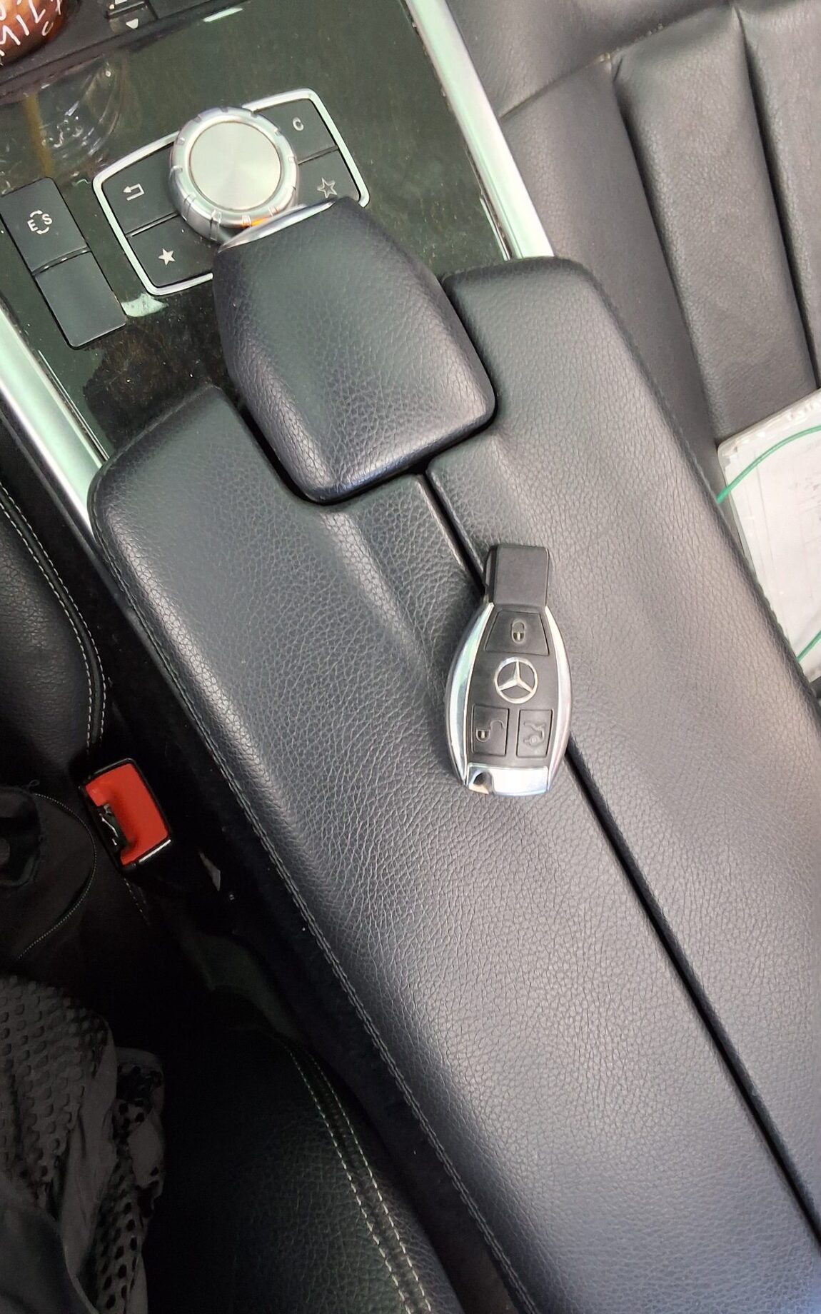 MERCEDES-BENZ E-CLASS (4TH GEN) E250 CDI 4MATIC 2014 - zdjęcie 20
