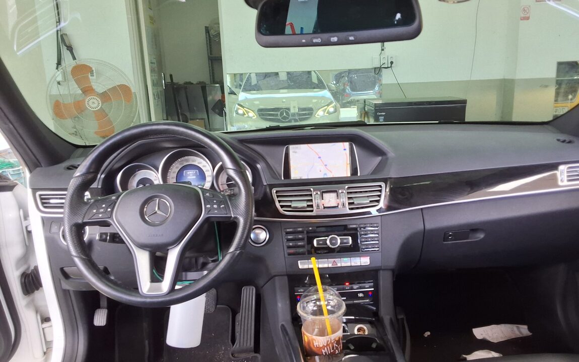 MERCEDES-BENZ E-CLASS (4TH GEN) E250 CDI 4MATIC 2014 - zdjęcie 11