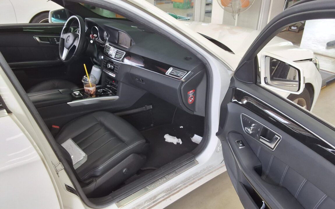 MERCEDES-BENZ E-CLASS (4TH GEN) E250 CDI 4MATIC 2014 - zdjęcie 14
