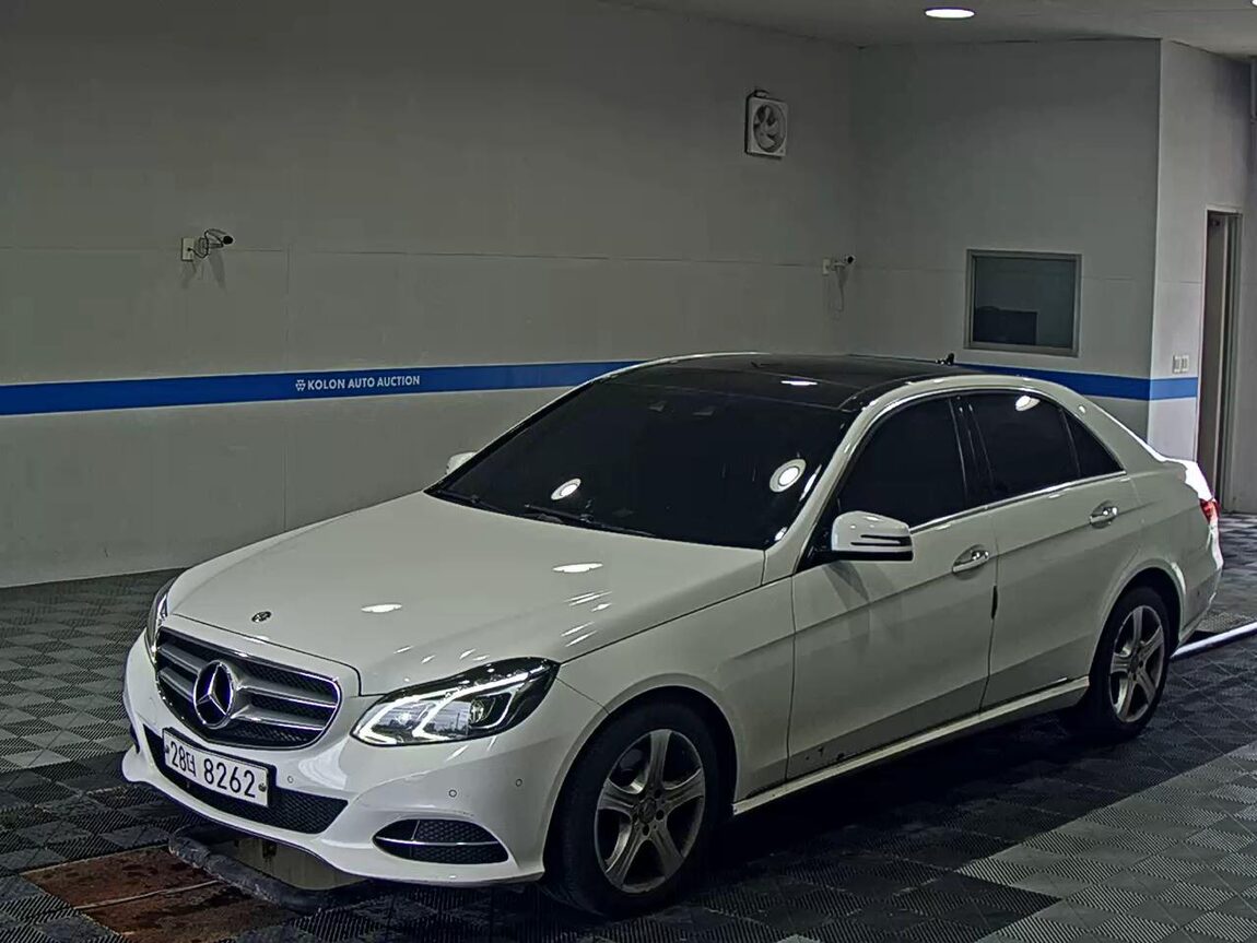 MERCEDES-BENZ E-CLASS (4TH GEN) E250 CDI 4MATIC 2014 - zdjęcie 2
