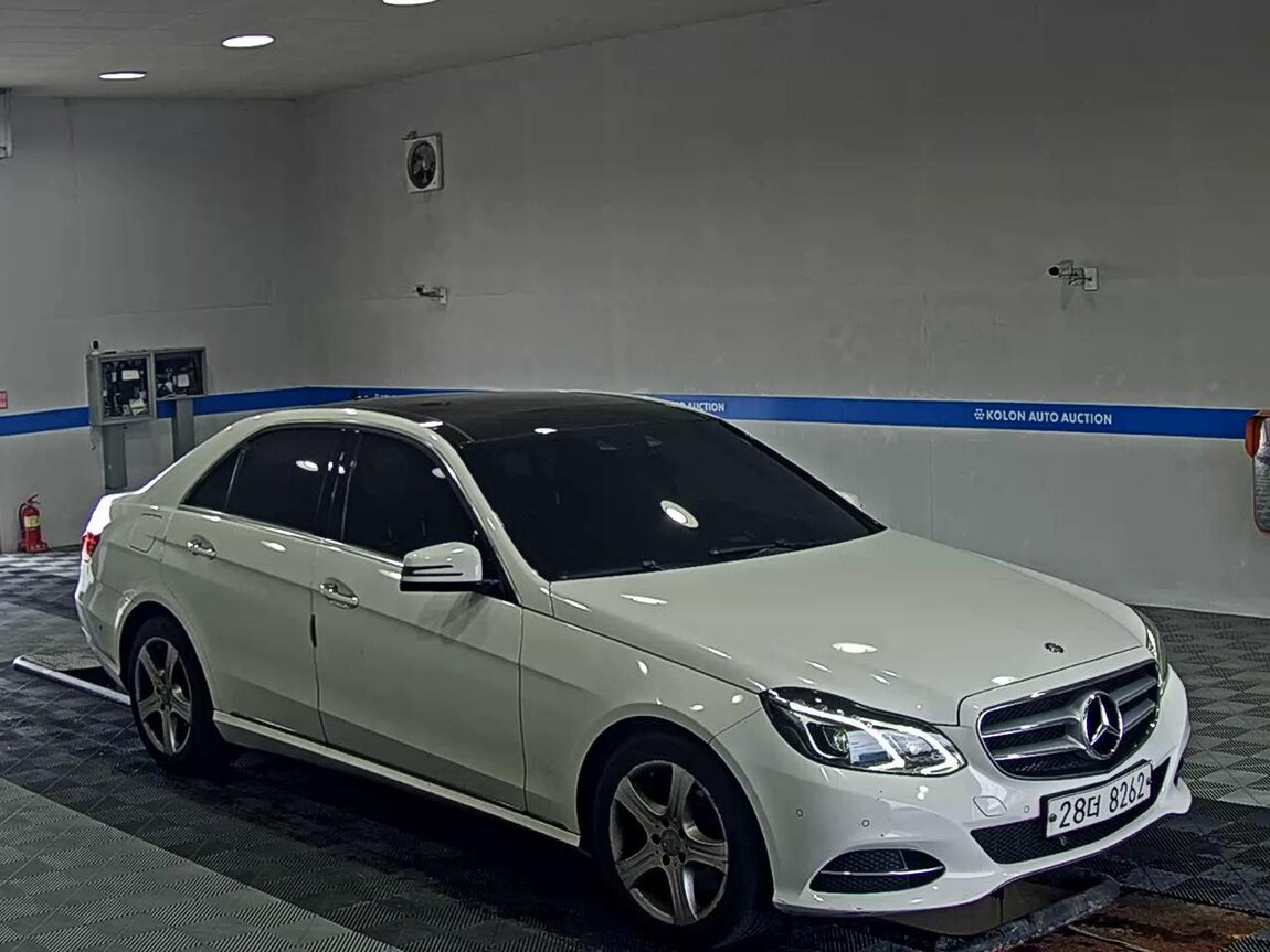 MERCEDES-BENZ E-CLASS (4TH GEN) E250 CDI 4MATIC 2014 - zdjęcie 3