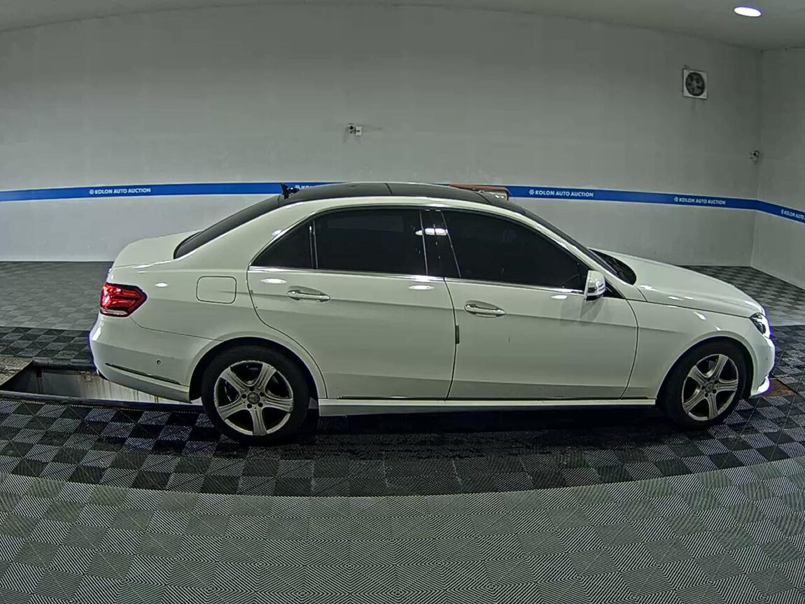 MERCEDES-BENZ E-CLASS (4TH GEN) E250 CDI 4MATIC 2014 - zdjęcie 4